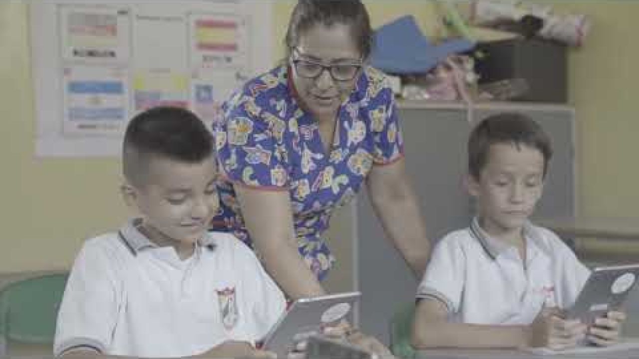 Descubre ProFuturo: Revoluciona tu enseñanza con nuestra plataforma educativa