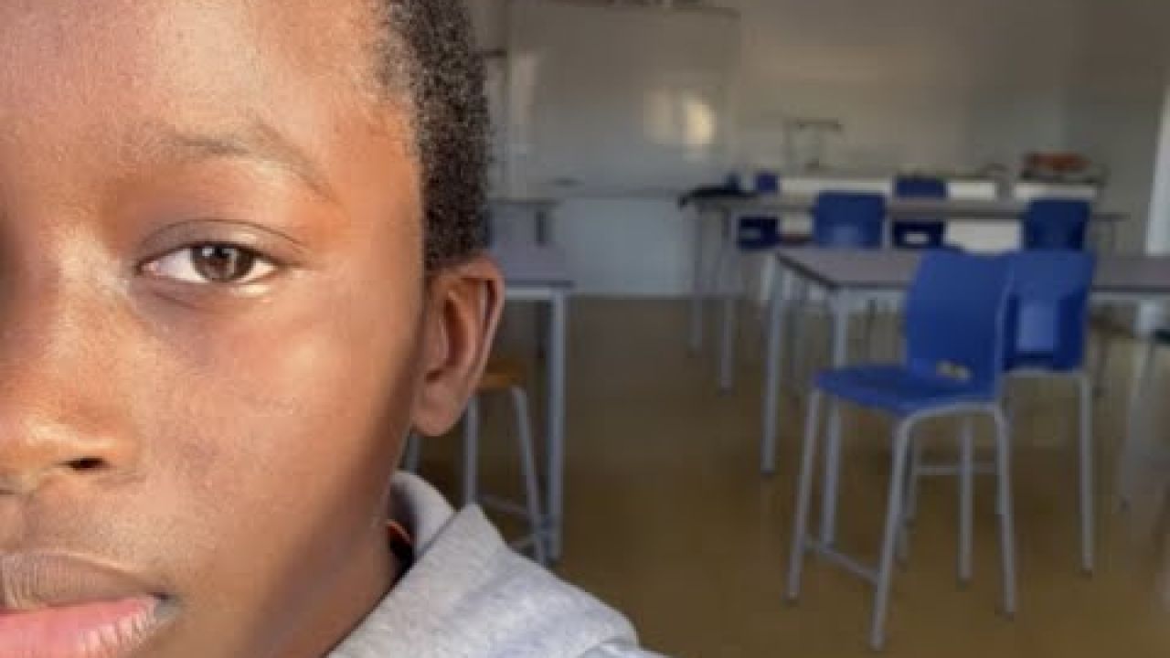 Vídeoclip del rap "Boques callades que busquen respostes" - Alumnes de 2n d'ESO de FEDAC Salt