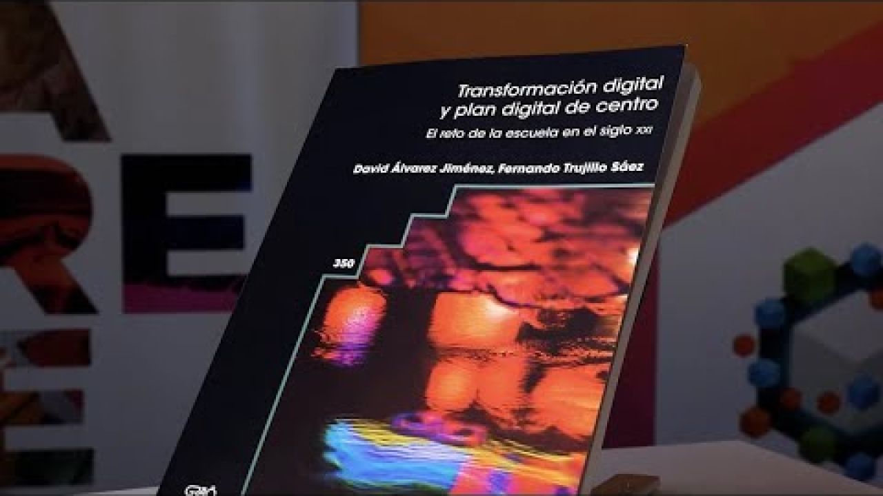 Transformación digital y plan digital de centro (Book Trailer)